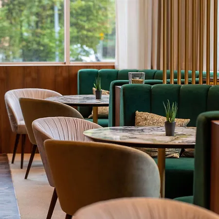 Pullman Fontana 4*