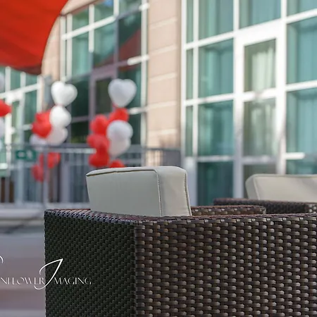 호텔 풀만 폰타나