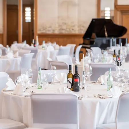 풀만 폰타나 슈투트가르트