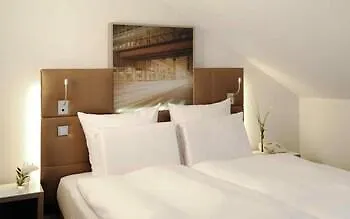 Pullman Fontana