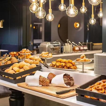 호텔 풀만 폰타나