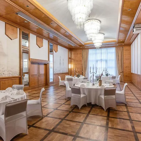Pullman Fontana Hotel