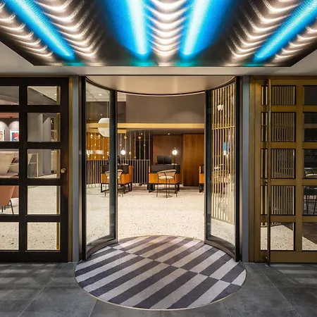 Pullman Fontana ホテル 4*