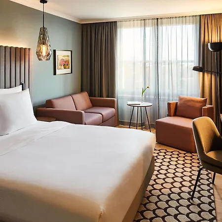 Pullman Fontana ホテル 4*
