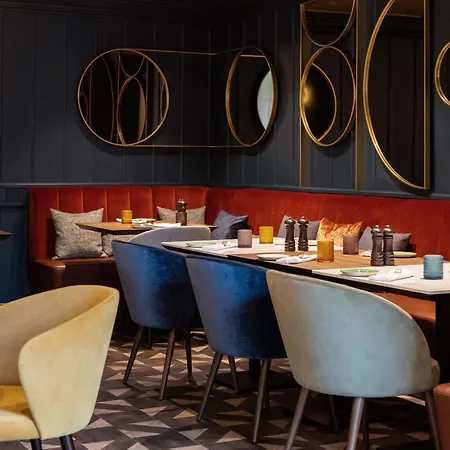 Pullman Fontana 4*