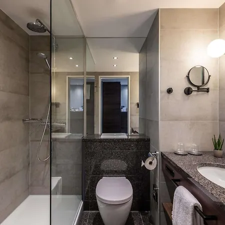 Pullman Fontana 4*